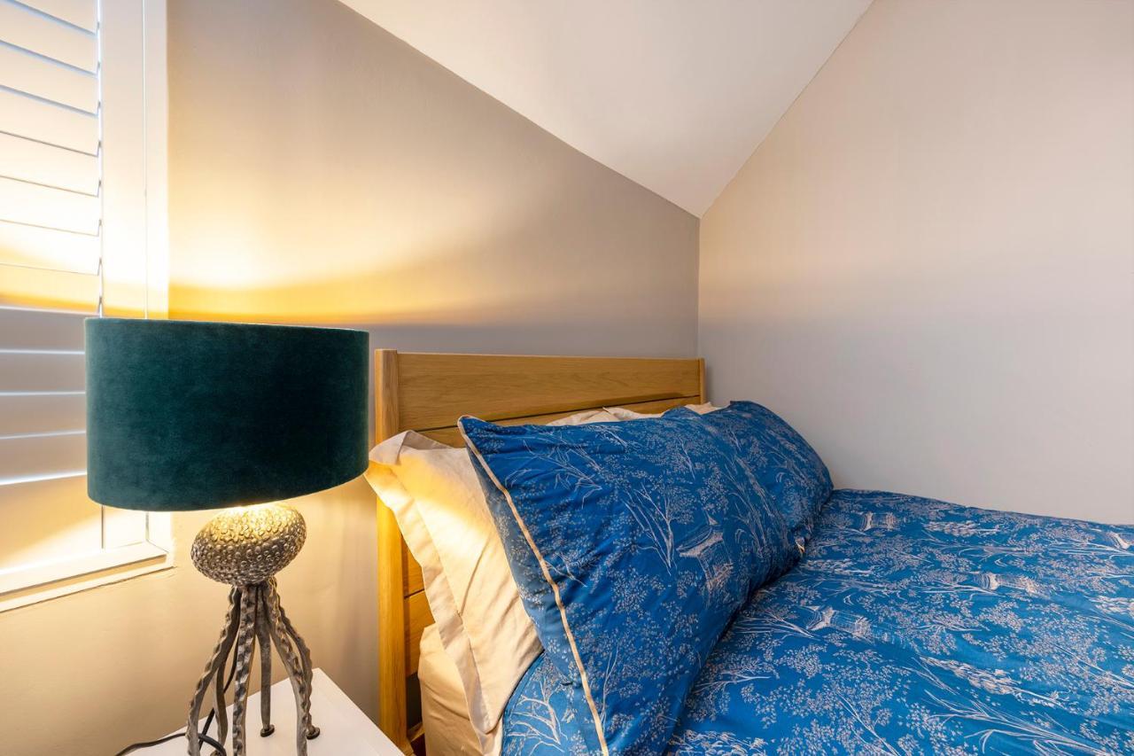Luxury Central Home - Parking & Ev Point, Superking Bed كانتربيري المظهر الخارجي الصورة
